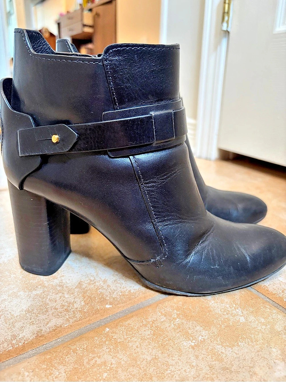 Tory Burch Colton Heeled Ankle Boot Black US 10.